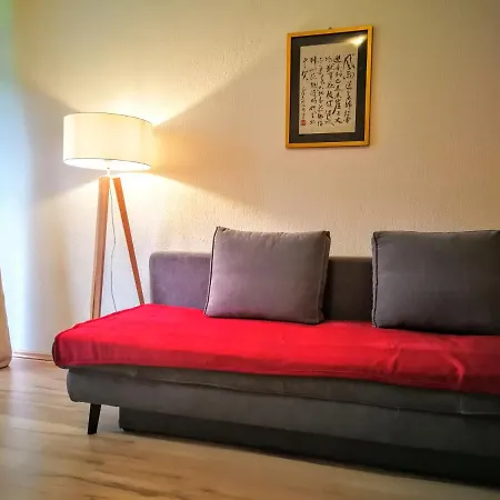Ruhiges Apt. Direkt Am Naherholungsgebiet Mit Seeblick, Zentrum 5min, Messe 18min *