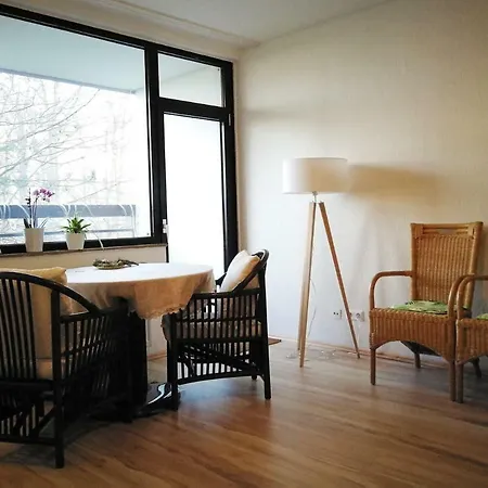 Ruhiges Apt. Direkt Am Naherholungsgebiet Mit Seeblick, Zentrum 5min, Messe 18min Daire *
