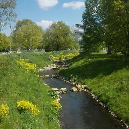 Ruhiges Apt. Direkt Am Naherholungsgebiet Mit Seeblick, Zentrum 5min, Messe 18min Нюрнберг