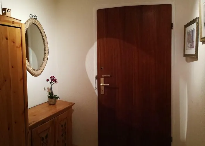 Ruhiges Apt. Direkt Am Naherholungsgebiet Mit Seeblick, Zentrum 5min, Messe 18min Apartament